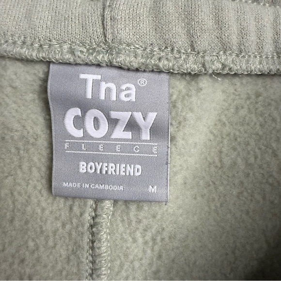 TNA Soft Cream Athletic Shorts Boyfriend Medium - Picture 7 of 9